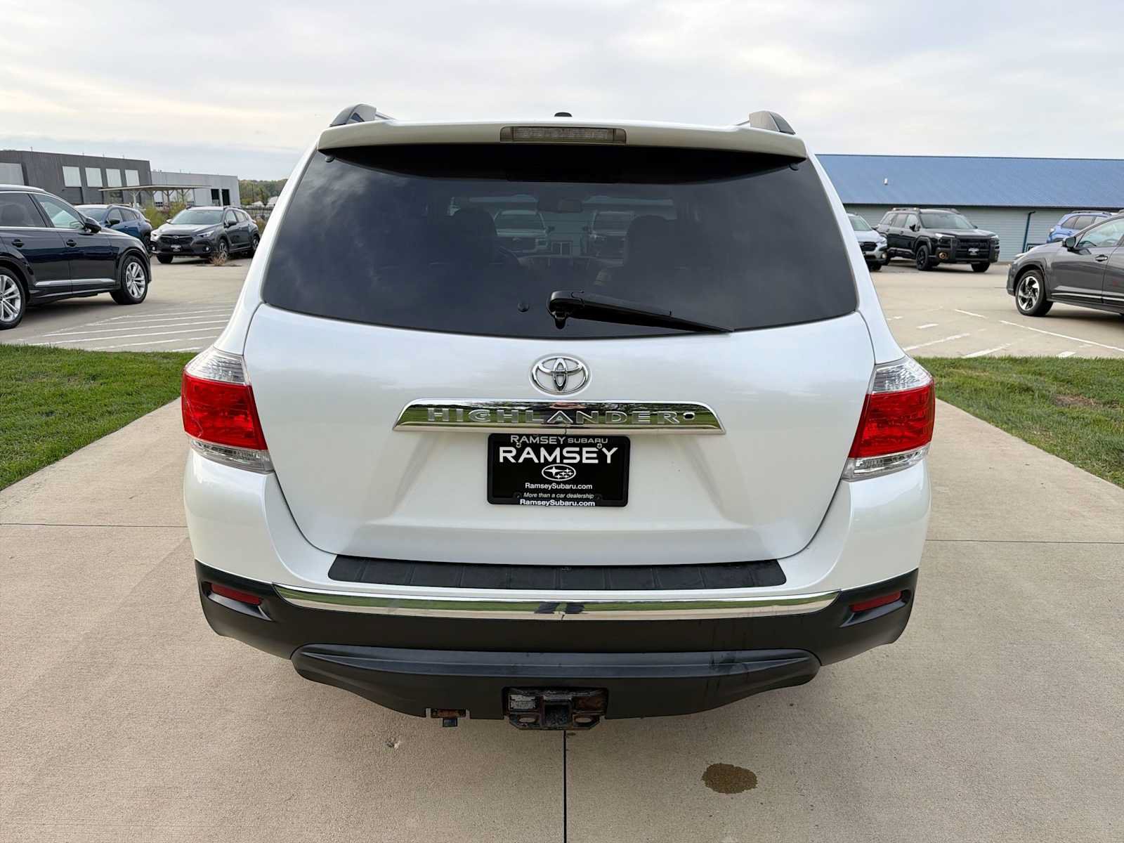 Used 2013 Toyota Highlander Limited AWD/4WD image 5
