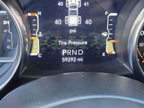 Used 2022 Jeep Gladiator Overland w/ Trailer Tow Package image 8