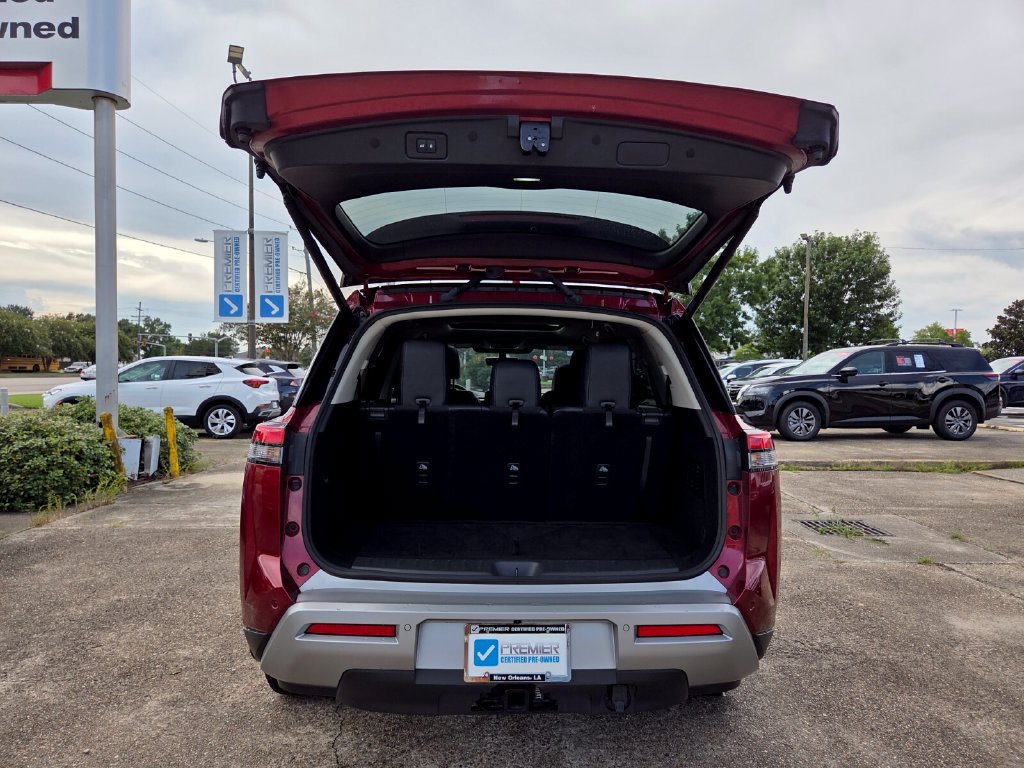 Used 2023 Nissan Pathfinder SL w/ SL Premium Package FWD image 30