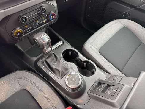Used 2023 Ford Bronco 4-Door AWD/4WD image 31