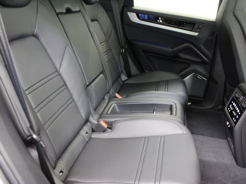 New 2025 Porsche Cayenne S image 29