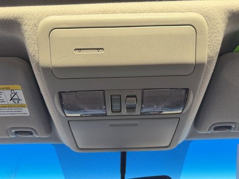 Used 2021 Nissan Frontier PRO-4X w/ Pro-4x Utility Package image 29