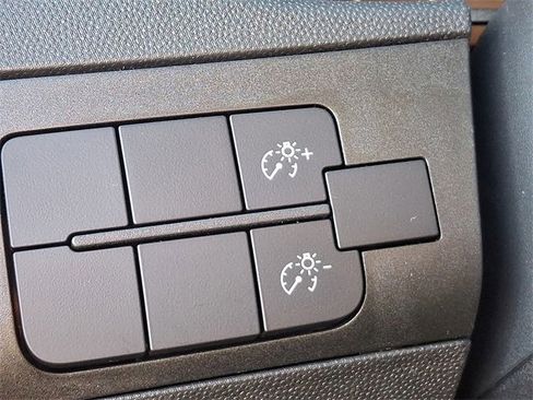 Used 2025 RAM ProMaster 2500 w/ Storage Group image 24