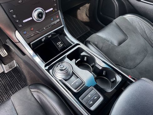 Used 2020 Ford Edge ST w/ Equipment Group 401A AWD/4WD image 19
