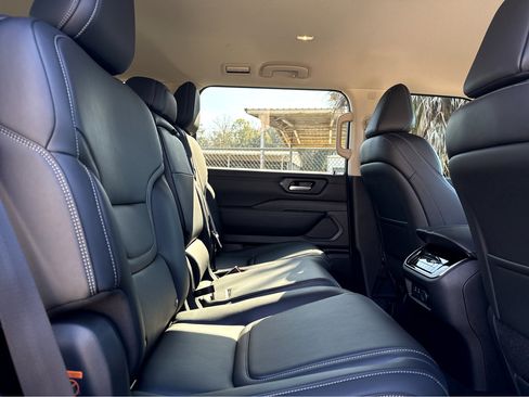 New 2026 Nissan Armada SV image 24