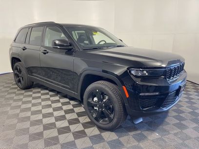 New 2025 Jeep Grand Cherokee Limited w/ Black Appearance Package