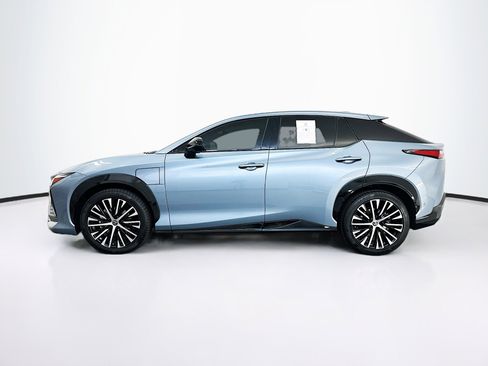 Used 2023 Lexus RZ 450e Premium w/ Cold Area Package AWD/4WD image 4