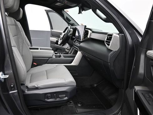Used 2025 Toyota Tundra Limited RWD image 19