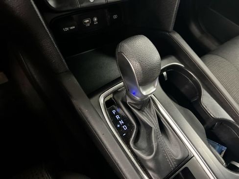 Used 2019 Hyundai Santa Fe SEL FWD image 17