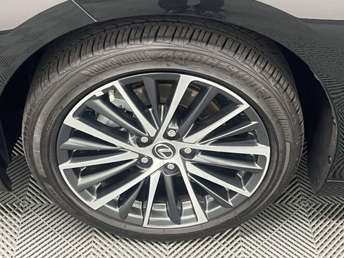 Certified 2025 Lexus ES 300h w/ Premium Package FWD image 23