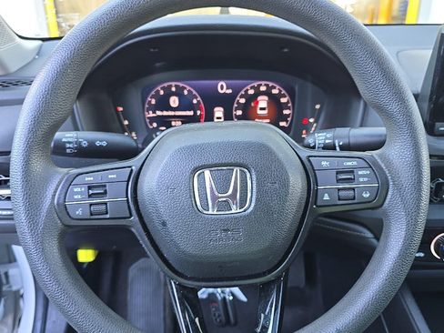 Used 2024 Honda Accord EX image 12