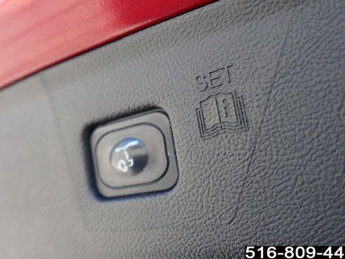 Used 2020 Ford Edge SEL w/ Convenience Package image 32