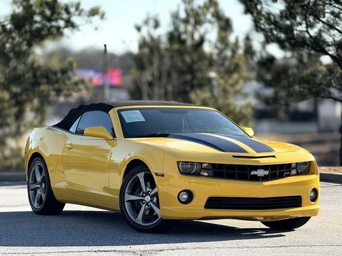 Used 2013 Chevrolet Camaro SS w/ RS Package image 12