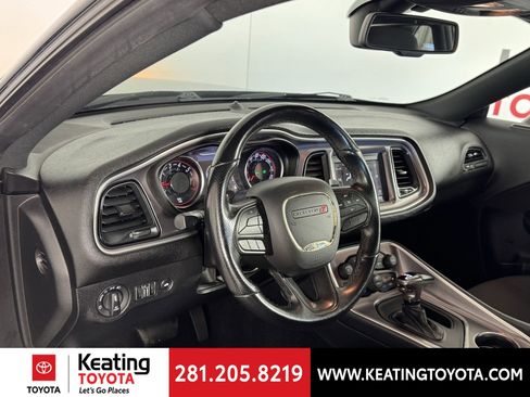 Used 2021 Dodge Challenger R/T image 12