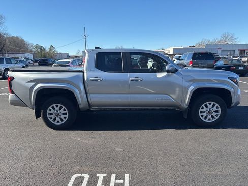 Used 2024 Toyota Tacoma SR5 image 2