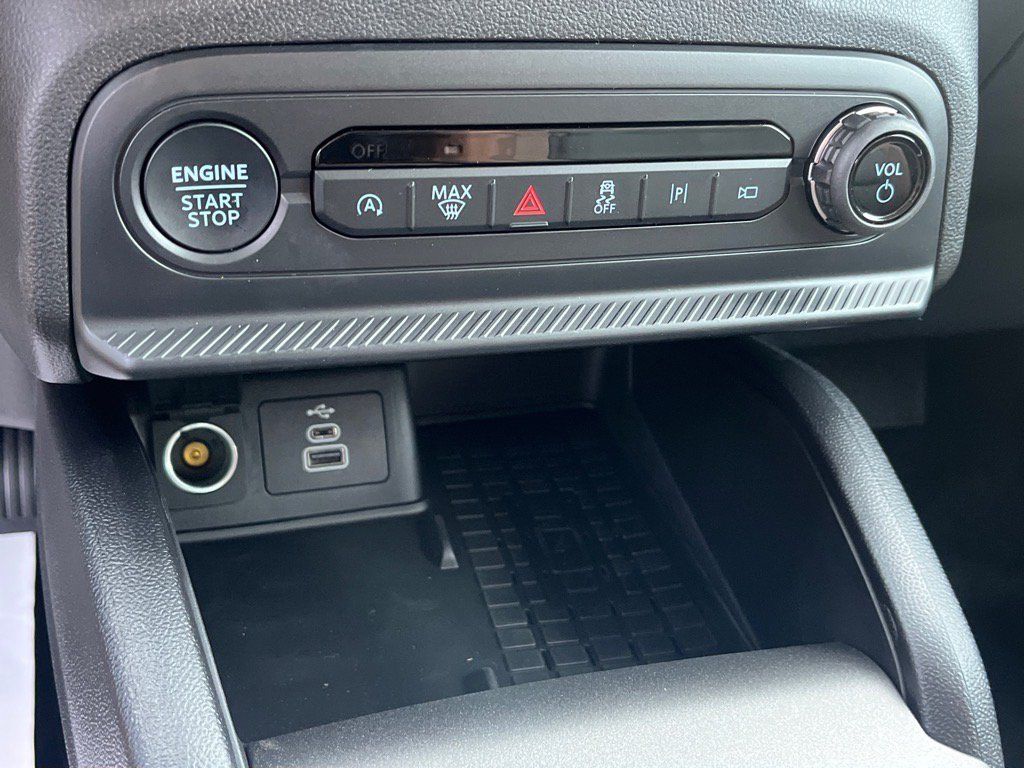 New 2025 Ford Bronco Sport Outer Banks w/ Outer Banks Tech Package+ AWD/4WD image 10