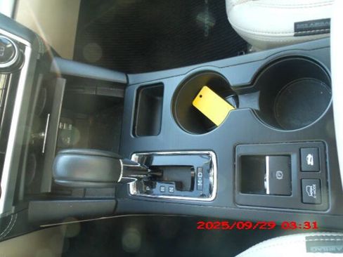 Used 2018 Subaru Outback 2.5i Limited image 30