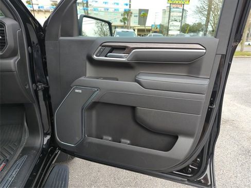 Used 2025 Chevrolet Silverado 1500 LTZ image 33