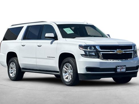 Used 2017 Chevrolet Suburban LT AWD/4WD image 8
