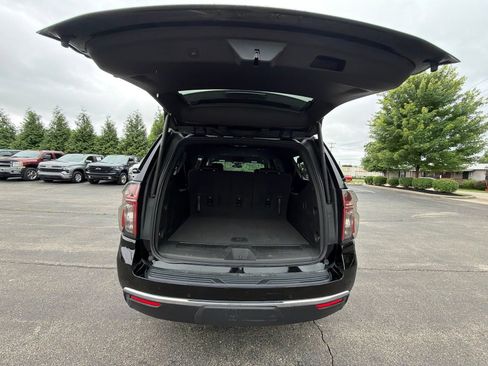 Used 2024 Chevrolet Suburban LT AWD/4WD image 29