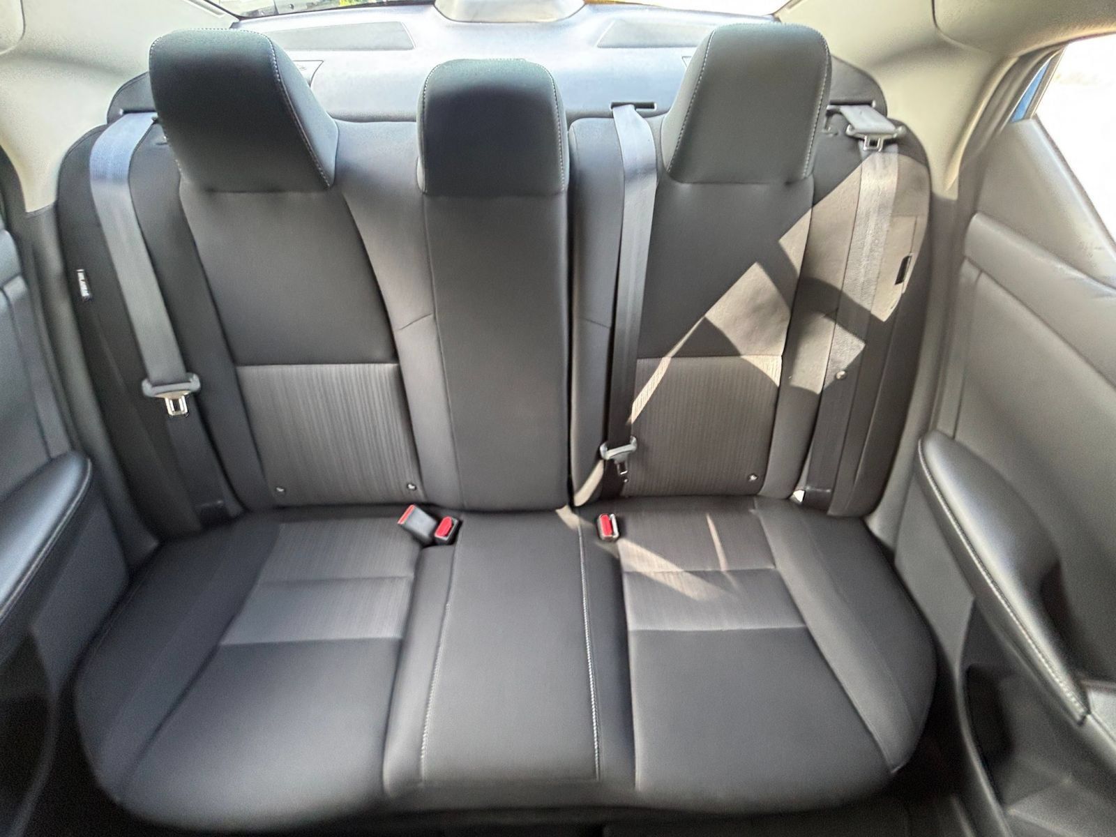 Used 2025 Nissan Sentra SV FWD image 35