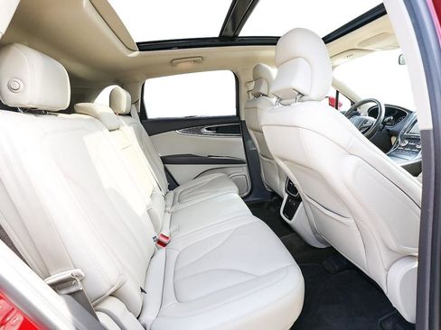 Used 2018 Lincoln MKX Reserve image 21