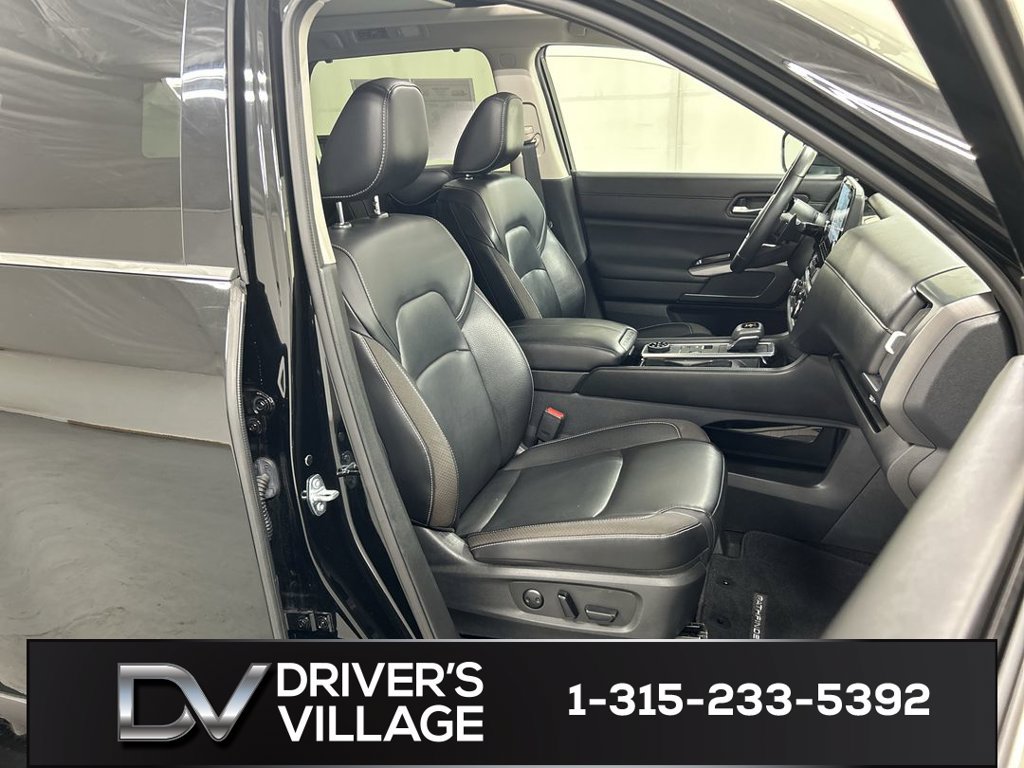 Used 2024 Nissan Pathfinder SL w/ SL Premium Package AWD/4WD image 25