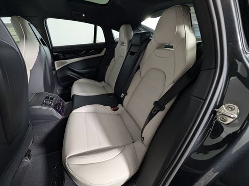 New 2026 Porsche Panamera 4 AWD/4WD image 24