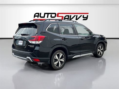 Used 2021 Subaru Forester Touring image 7