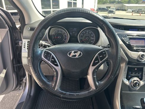Used 2013 Hyundai Elantra Limited FWD image 11