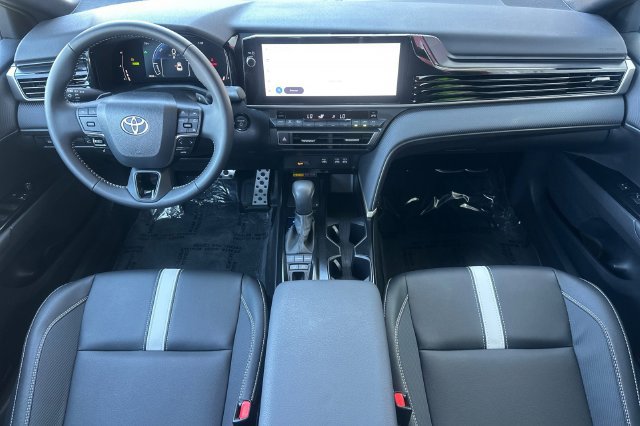 Certified 2026 Toyota Camry Hybrid w/ Multimedia Upgrade Package FWD image 17