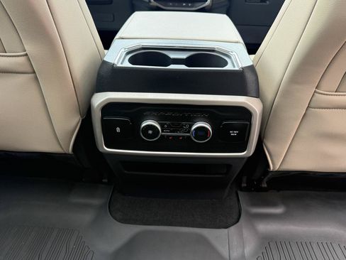Used 2024 Ford Expedition Max Limited AWD/4WD image 17