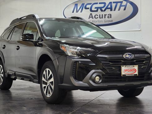 Used 2023 Subaru Outback Premium AWD/4WD image 2