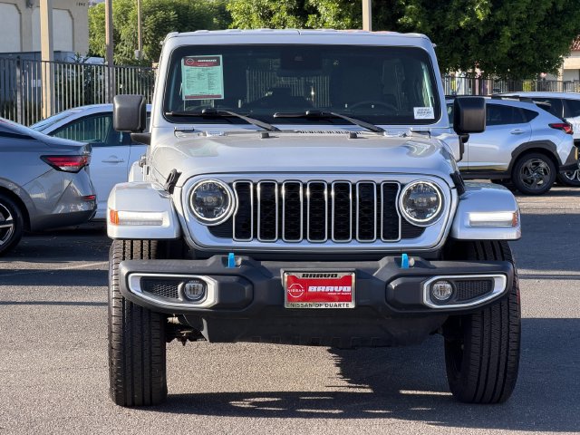 Used 2024 Jeep Wrangler Unlimited Sahara AWD/4WD image 2