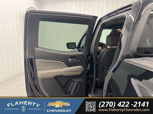 Used 2023 Chevrolet Colorado ZR2 w/ ZR2 Convenience Package III image 10