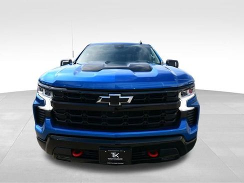 Used 2023 Chevrolet Silverado 1500 LT Trail Boss w/ LT Trail Boss Premium Package AWD/4WD image 11