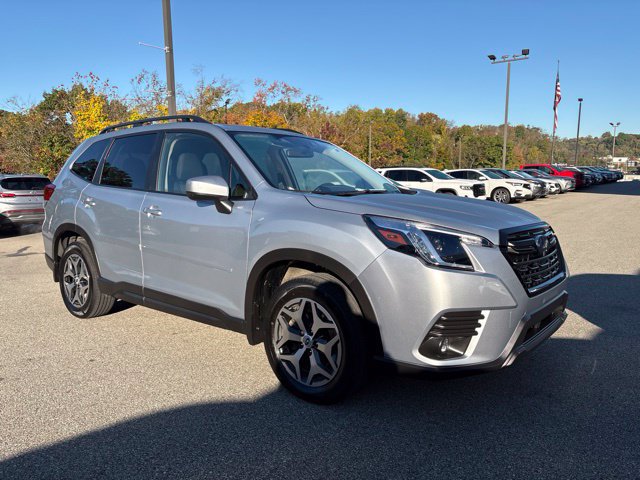 Used 2024 Subaru Forester Premium AWD/4WD image 7