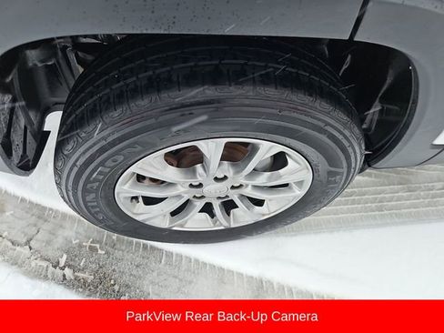 Used 2021 Jeep Cherokee Latitude Lux w/ Comfort/Convenience Group image 15