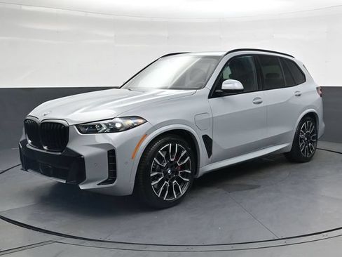 Used 2026 BMW X5 xDrive50e w/ Executive Package AWD/4WD image 10