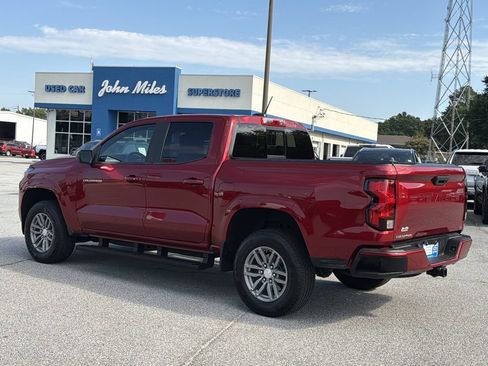 Used 2024 Chevrolet Colorado LT w/ LT Convenience Package II RWD image 18