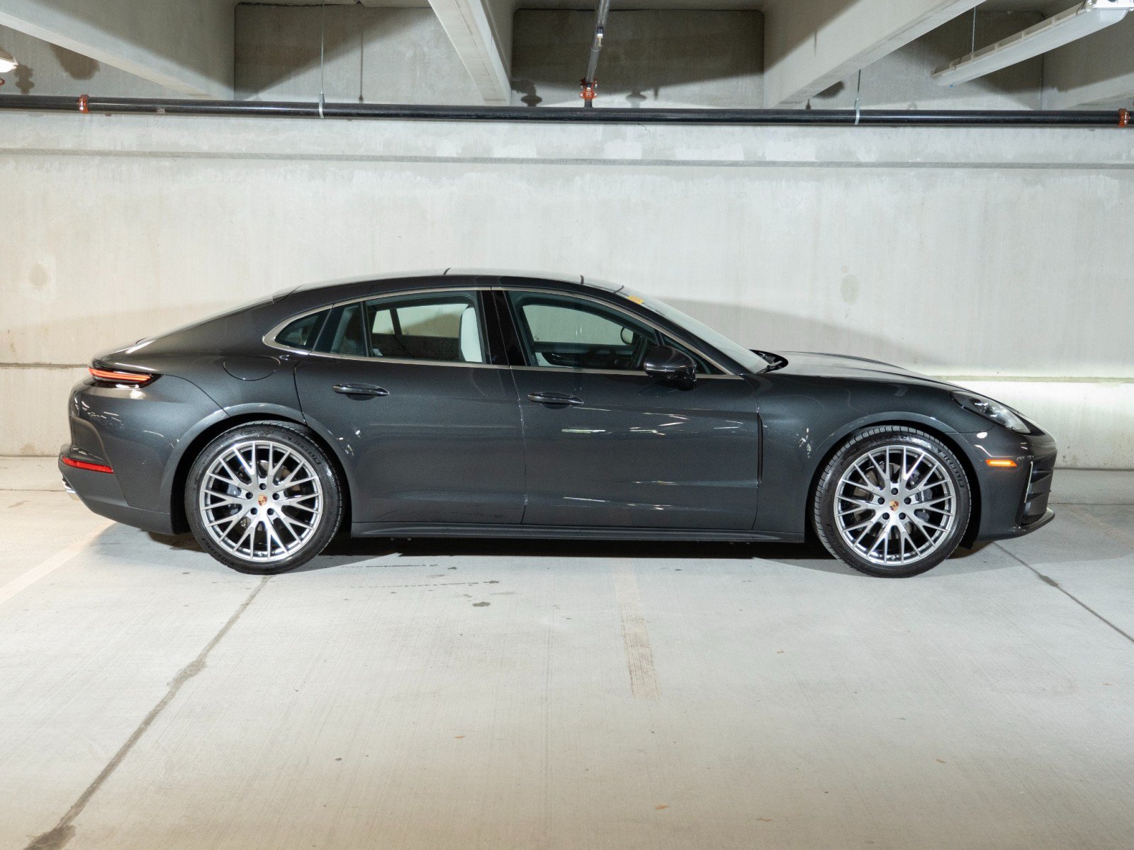 Certified 2026 Porsche Panamera 4 AWD/4WD image 8