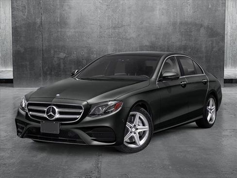 Used 2019 Mercedes-Benz E 300 image 1