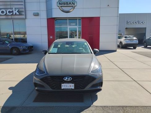 Used 2023 Hyundai Sonata SEL FWD image 2