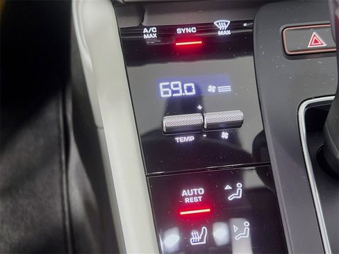 Used 2022 Porsche Macan GTS image 18