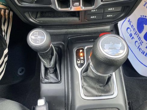 Used 2021 Jeep Wrangler Unlimited Sport image 21