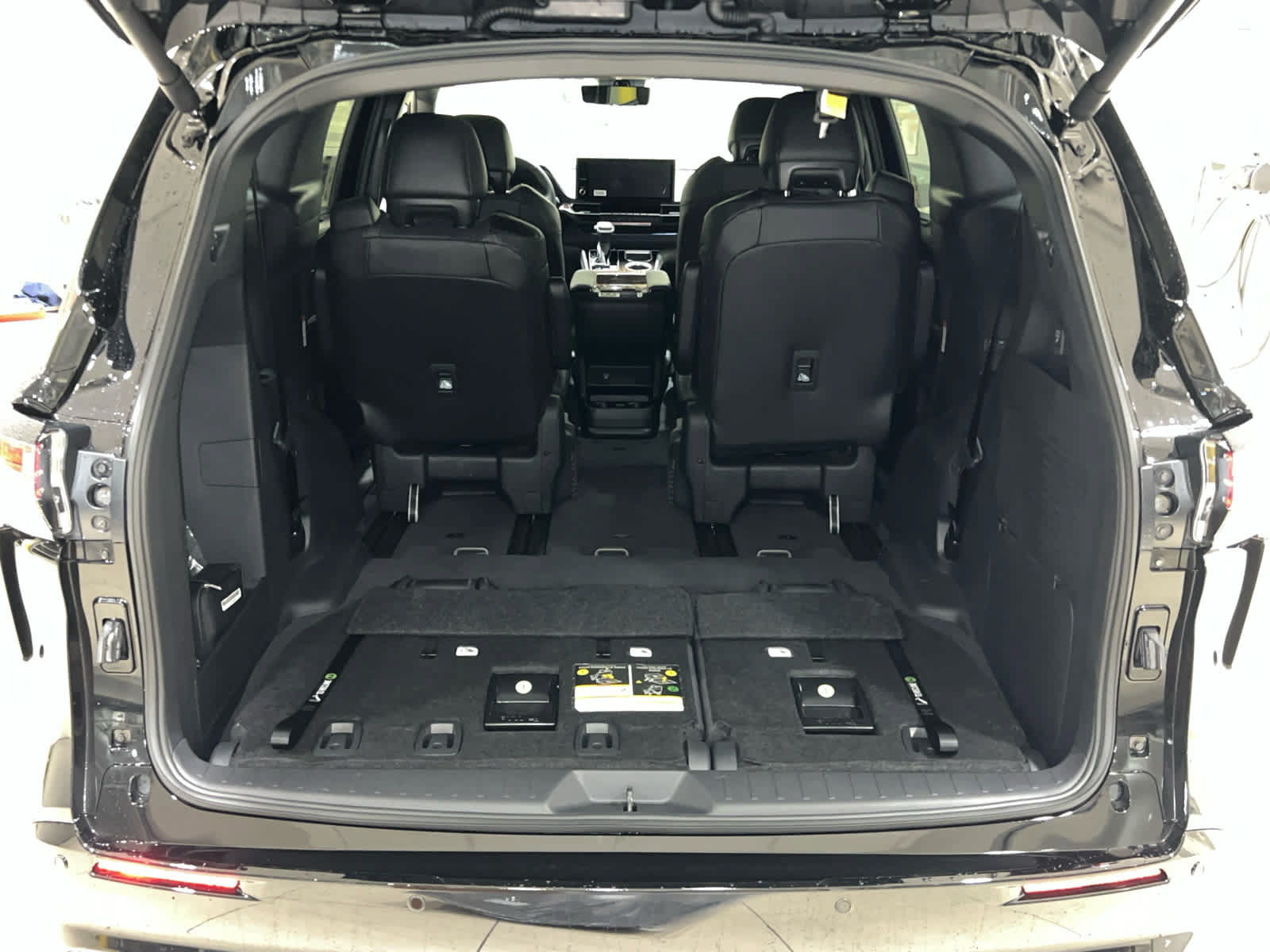 New 2026 Toyota Sienna Limited AWD/4WD image 9