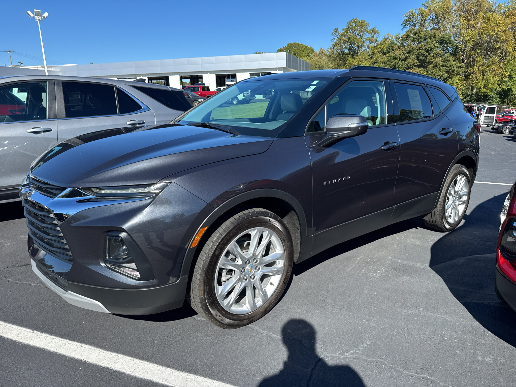 Used 2022 Chevrolet Blazer LT FWD image 3
