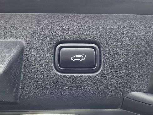 Certified 2023 Kia Sportage SX Prestige AWD/4WD image 22