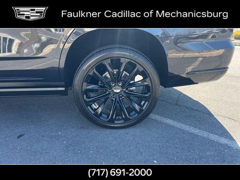 Used 2026 Cadillac Escalade Platinum Sport w/ LPO, ONYX Package image 37