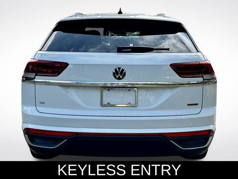 Used 2022 Volkswagen Atlas Cross Sport SE image 6